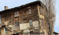 Habibfakı Köyü Tarihi Ahşap Bina